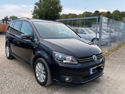 Schwarz Gebraucht 2012 VW Touran Match Van / Kleinbus | 11.999 € (Fairer Preis)