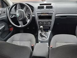 Rot Gebraucht 2011 Skoda Octavia Elegance Kombi | 3.965 € (Superpreis)