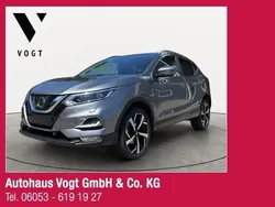 Grau (metallic) Gebraucht 2018 Nissan Qashqai Tekna SUV | 17.490 € (Fairer Preis)