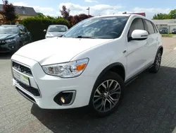 Weiß Gebraucht 2017 Mitsubishi ASX Diamant Edition SUV | 11.990 € (Fairer Preis)