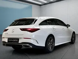Weiß Gebraucht 2024 Mercedes CLA180 Limousine | 32.699 € (Fairer Preis)