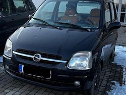 Schwarz Gebraucht 2002 Opel Agila Kleinwagen | 699 € (Guter Preis)