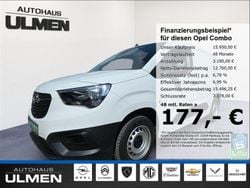 Weiss Gebraucht 2022 Opel Combo Selection Van / Kleinbus | 15.950 € (Guter Preis)