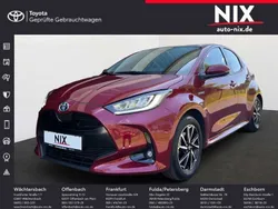 Tokiorot perleffekt Gebraucht 2020 Toyota Yaris Hybrid Basis Limousine | 14.470 € (Fairer Preis)