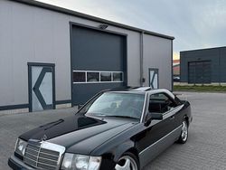 Schwarz Gebraucht 1988 Mercedes E230 Coupé | 13.000 €