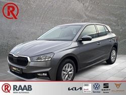 Grau Gebraucht 2025 Skoda Fabia Selection Kleinwagen | 17.895 € (Guter Preis)