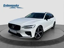Crystal white pearl (weiß) Gebraucht 2024 Volvo V60 Plus Kombi | 38.960 € (Fairer Preis)