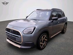 Grün Gebraucht 2024 Mini Countryman Favoured SUV | 39.157 € (Teuer)