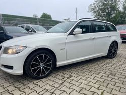 Weiß Gebraucht 2012 BMW 316 Comfort Edition Kombi | 5.290 € (Guter Preis)