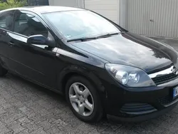 Schwarz Gebraucht 2007 Opel Astra GTC Coupé | 3.999 €