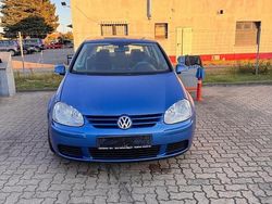Blau Gebraucht 2005 VW Golf IV Limousine | 2.650 € (Fairer Preis)