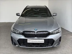 Grau Neu 2025 BMW 330e M Sport Limousine | 64.299 €