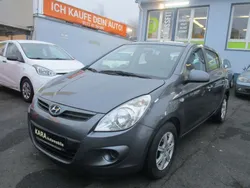 Grau Gebraucht 2012 Hyundai i20 Limousine | 2.450 € (Guter Preis)