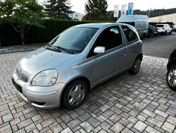 Silber Gebraucht 2005 Toyota Yaris Edition | 950 € (Guter Preis)
