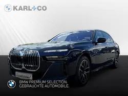 Blau Gebraucht 2024 BMW 740 Executive Limousine | 116.890 € (Superpreis)