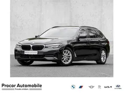 Grau Gebraucht 2022 BMW 520 Kombi | 29.996 € (Fairer Preis)