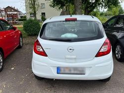 Weiß Gebraucht 2008 Opel Corsa Kleinwagen | 2.300 € (Etwas zu teuer)