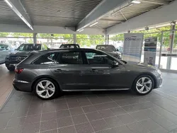 Daytonagrau Gebraucht 2024 Audi A4 S-Line Kombi | 35.999 € (Guter Preis)