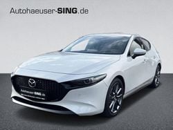 Weiß (ceramic white) Gebraucht 2025 Mazda 3 Exclusive-Line Limousine | 23.990 € (Guter Preis)