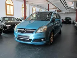 Blau Gebraucht 2006 Opel Zafira OPC Van / Kleinbus | 3.990 € (Fairer Preis)