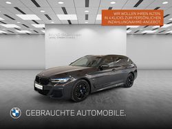 Grau Gebraucht 2022 BMW 530e M Sport Kombi | 38.909 € (Teuer)