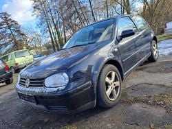 Schwarz Gebraucht 2001 VW Golf IV Kleinwagen | 500 € (Superpreis)