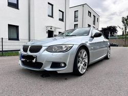 Silber Gebraucht 2013 BMW 320 Cabriolet Cabrio | 15.500 €