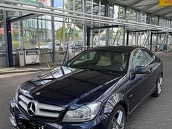 Blau Gebraucht 2011 Mercedes C180 Coupé | 11.700 € (Fairer Preis)