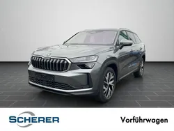 Graphitegrau metallic Gebraucht 2024 Skoda Kodiaq Selection SUV | 46.990 € (Fairer Preis)