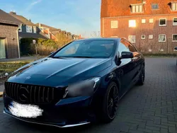 Andere außenfarben Gebraucht 2018 Mercedes CLA200 Coupé | 20.500 €