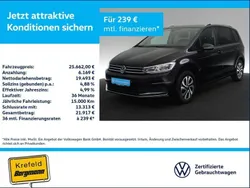 Schwarz / deep black Gebraucht 2022 VW Touran Active Van / Kleinbus | 25.662 € (Guter Preis)