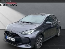 Grau Gebraucht 2024 Toyota Yaris Hybrid Style Limousine | 24.890 € (Superpreis)