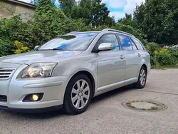 Silber (metallic) Gebraucht 2009 Toyota Avensis Kombi | 6.600 € (Fairer Preis)