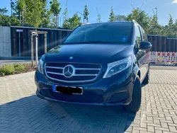 Blau Gebraucht 2017 Mercedes V250 Avantgarde Edition Van / Kleinbus | 34.500 € (Superpreis)