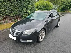 Schwarz Gebraucht 2010 Opel Insignia Kombi | 2.400 € (Guter Preis)