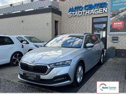 Silber Gebraucht 2022 Skoda Octavia Ambition Kombi | 19.990 € (Fairer Preis)