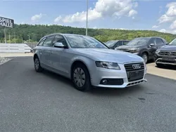 Silber Gebraucht 2011 Audi A4 Attraction Kombi | 8.250 € (Fairer Preis)