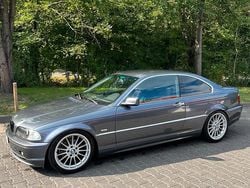 Grau Gebraucht 1999 BMW 320 Basis Coupé | 5.800 € (Teuer)