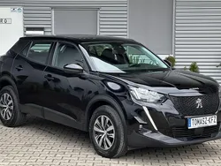 Diamantschwarz Gebraucht 2022 Peugeot 2008 Active SUV | 17.950 € (Superpreis)