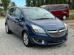 Blau Gebraucht 2016 Opel Meriva Innovation Van / Kleinbus | 8.890 € (Fairer Preis)