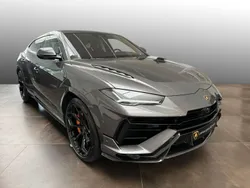 Grau Gebraucht 2023 Lamborghini Urus SUV | 349.666 €