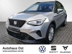 Urban silber Gebraucht 2024 Seat Arona Style SUV | 24.880 € (Teuer)