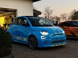 Blau Gebraucht 2023 Abarth 500e Scorpionissima Kleinwagen | 28.200 €