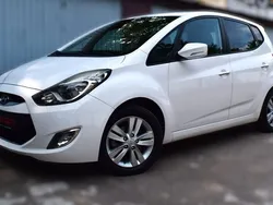Weiß Gebraucht 2013 Hyundai ix20 Style Van / Kleinbus | 6.800 € (Fairer Preis)