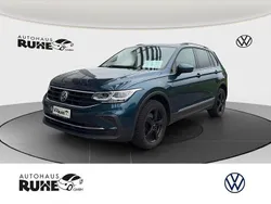 Blau Gebraucht 2020 VW Tiguan Life SUV | 19.890 € (Teuer)