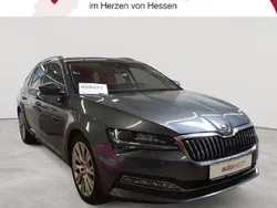 Quarzgrau metallic Gebraucht 2021 Skoda Superb Premium Edition Kombi | 26.090 € (Guter Preis)