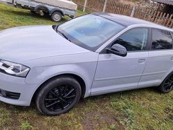 Grau Gebraucht 2009 Audi A3 Attraction Kombi | 5.555 € (Fairer Preis)