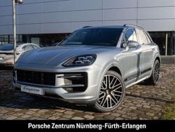 Dolomitsilbermetallic Gebraucht 2025 Porsche Cayenne SUV | 109.990 €