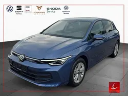 Anemonenblau metallic Gebraucht 2024 VW Golf VIII Life Limousine | 25.820 € (Fairer Preis)