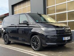 Deep black perleffekt Gebraucht 2024 VW T7 Style Van | 53.900 € (Guter Preis)